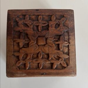 Indian Rosewood Wooden Carved Trinket Box